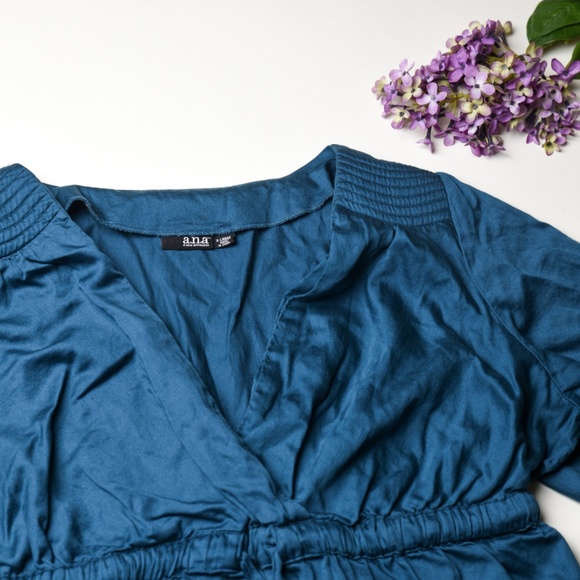 A.N.A Blue V-Neck Elastic Waist Blouse Top XL - Picture 3 of 3